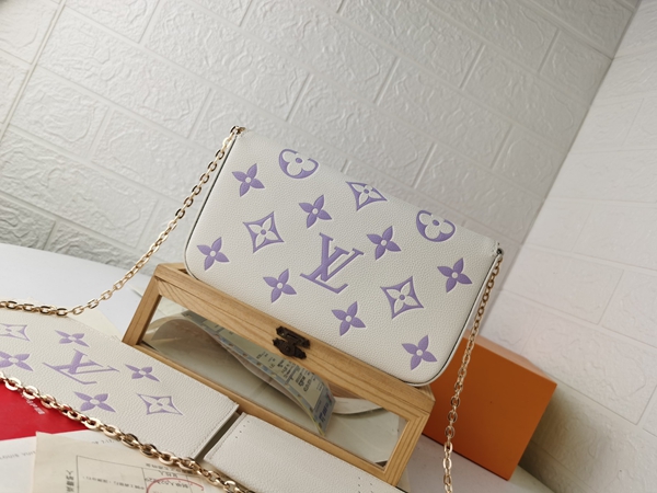 LVコピーウォレット背面デザイン